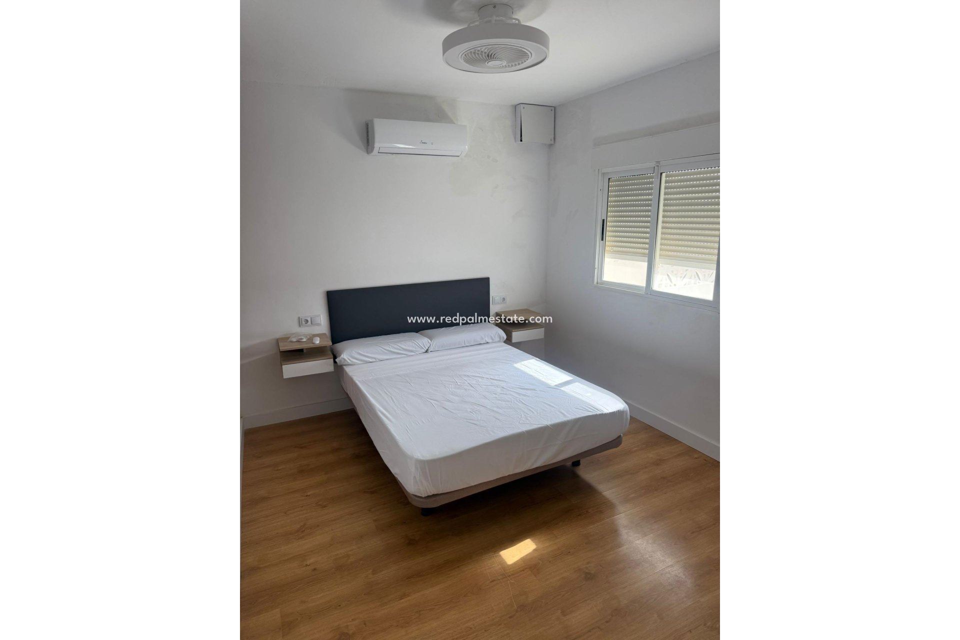 Videresalg - Rekkehus -
Torrevieja - La Siesta - El Salado - Torreta