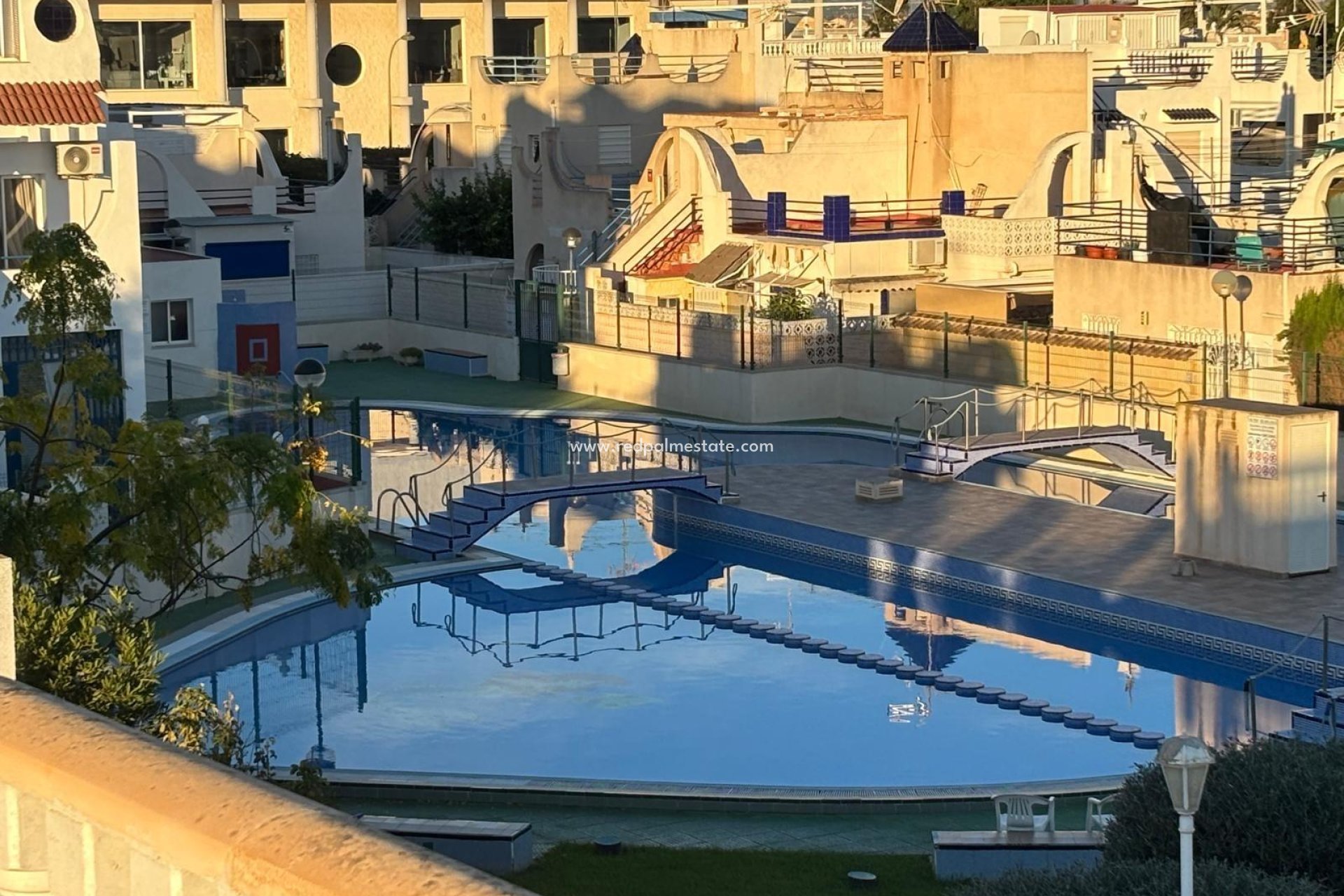 Videresalg - Rekkehus -
Torrevieja - La Siesta - El Salado -  Torreta