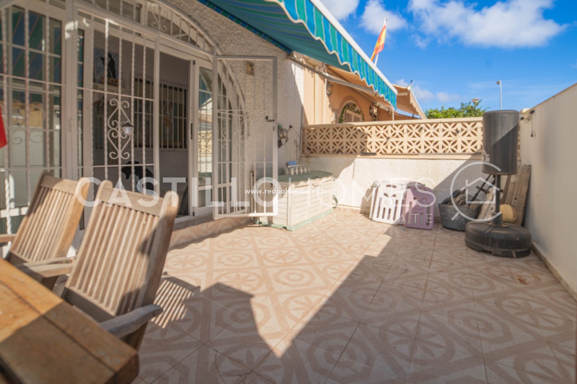 Videresalg - Rekkehus -
Torrevieja - La Siesta - El Salado -  Torreta