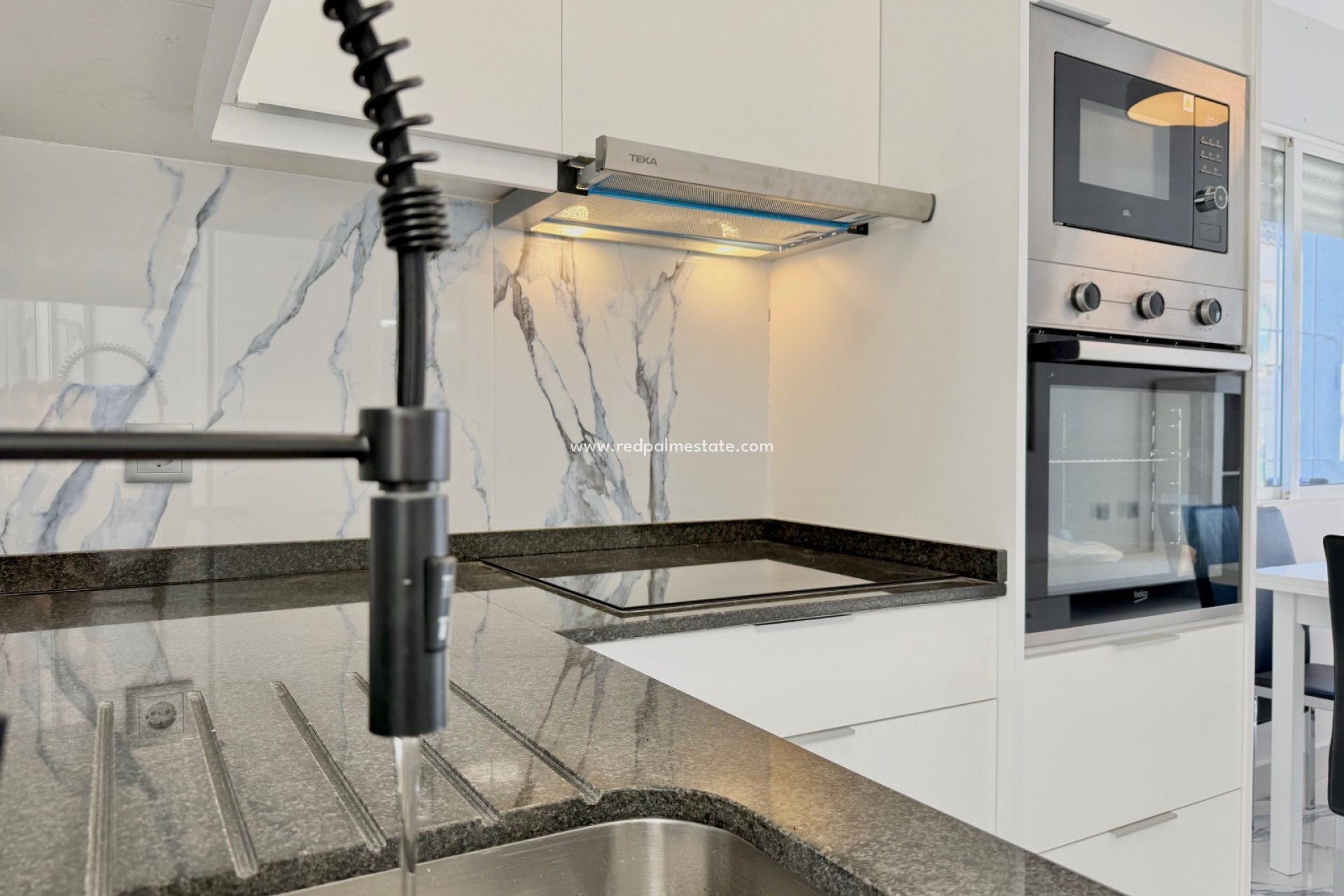 Videresalg - Rekkehus -
Torrevieja - La Siesta - El Salado -  Torreta