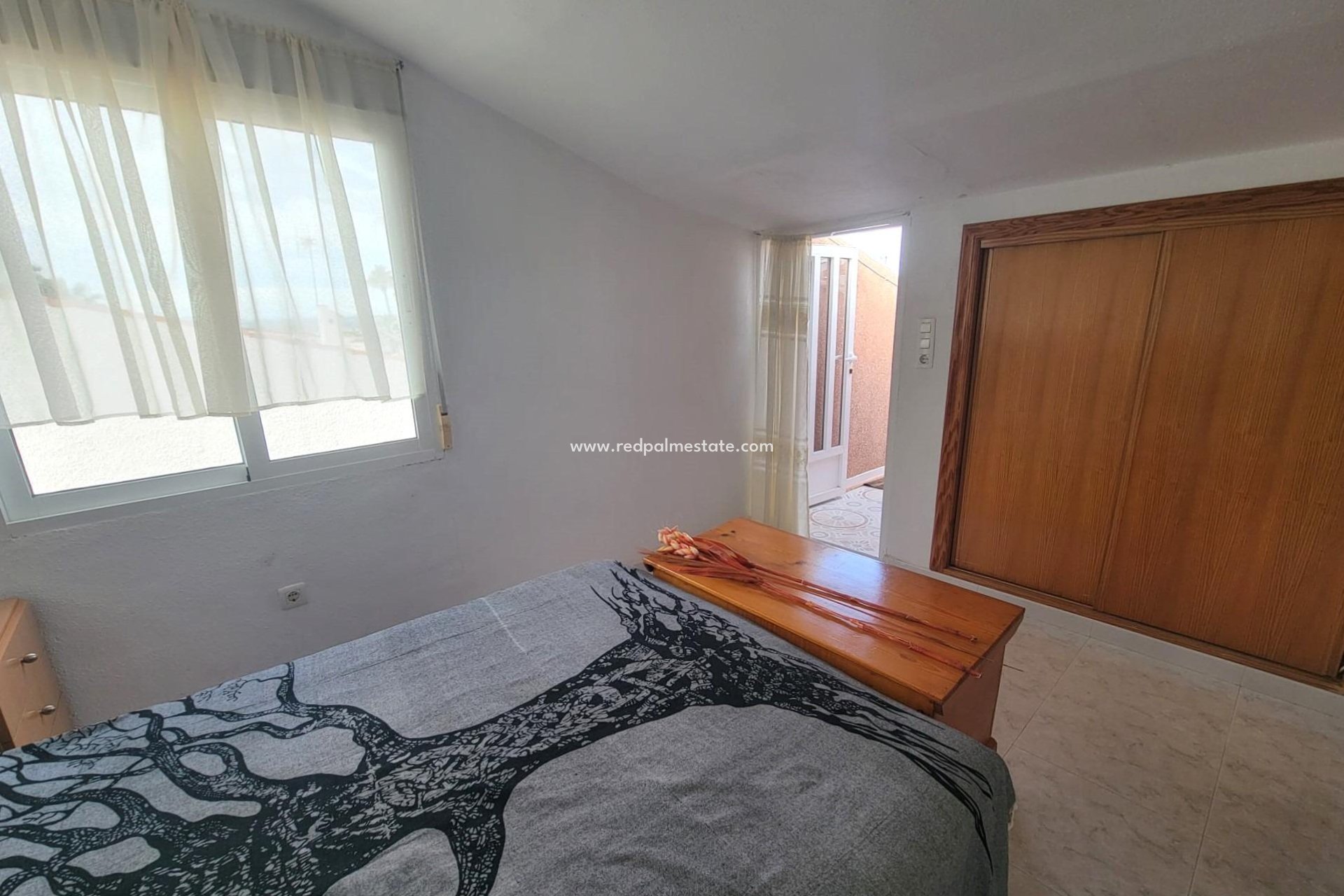 Videresalg - Rekkehus -
Torrevieja - La Siesta - El Salado - Torreta