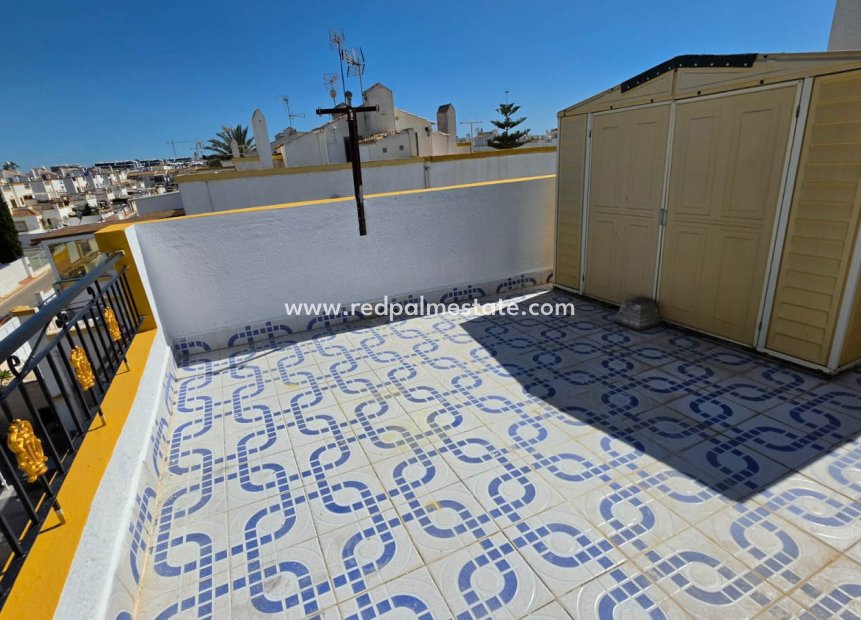 Videresalg - Rekkehus -
Torrevieja - La Siesta - El Salado - Torreta