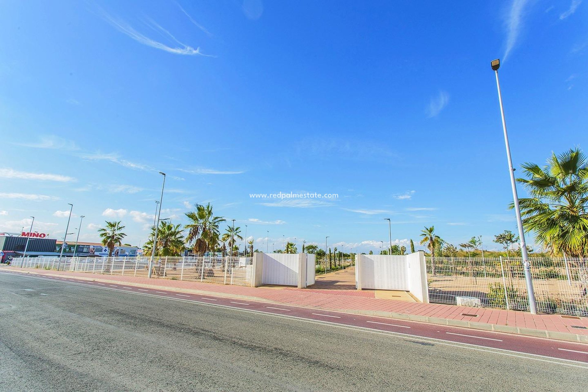Videresalg - Rekkehus -
Torrevieja - La Siesta - El Salado - Torreta