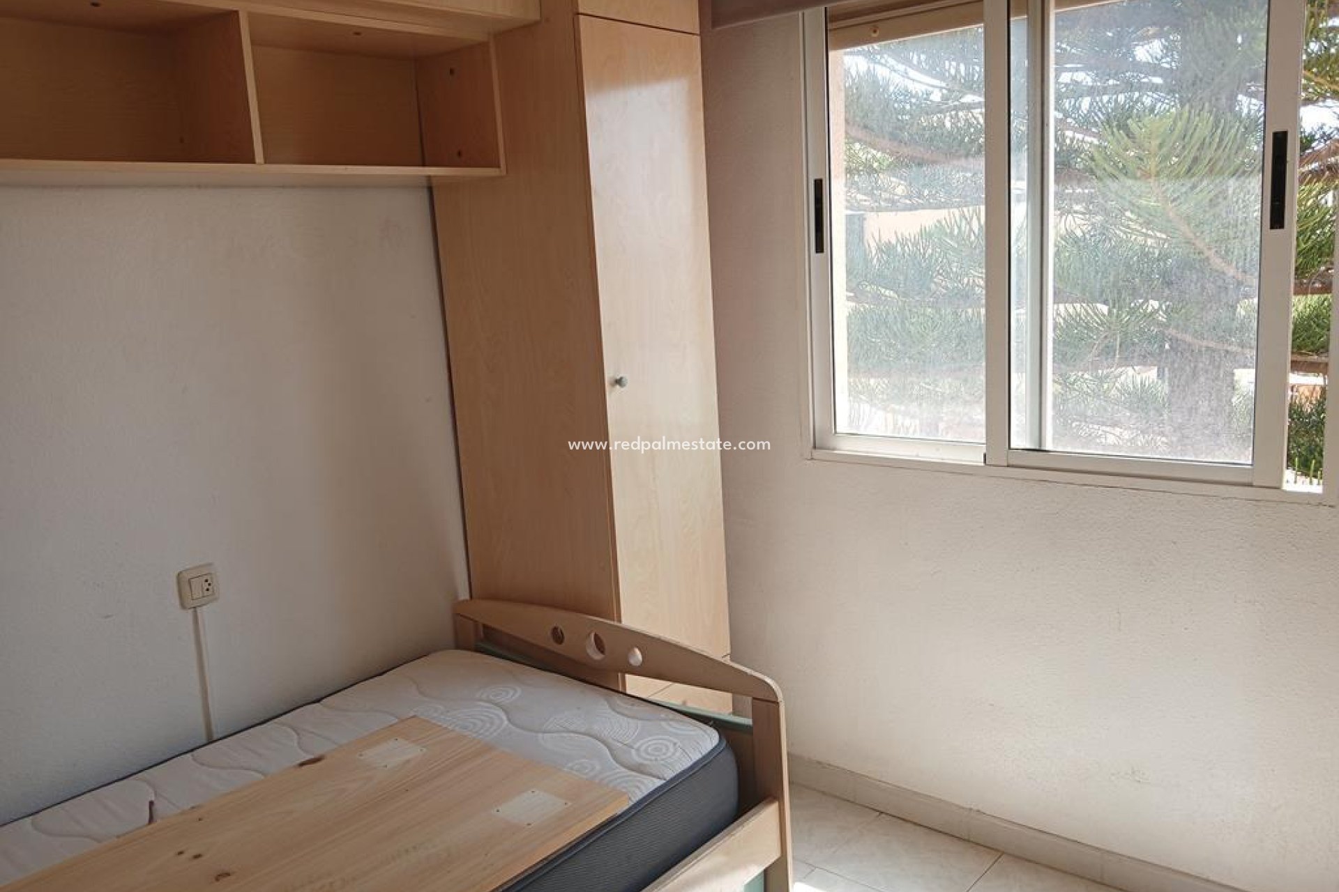 Videresalg - Rekkehus -
Torrevieja - La Siesta - El Salado -  Torreta