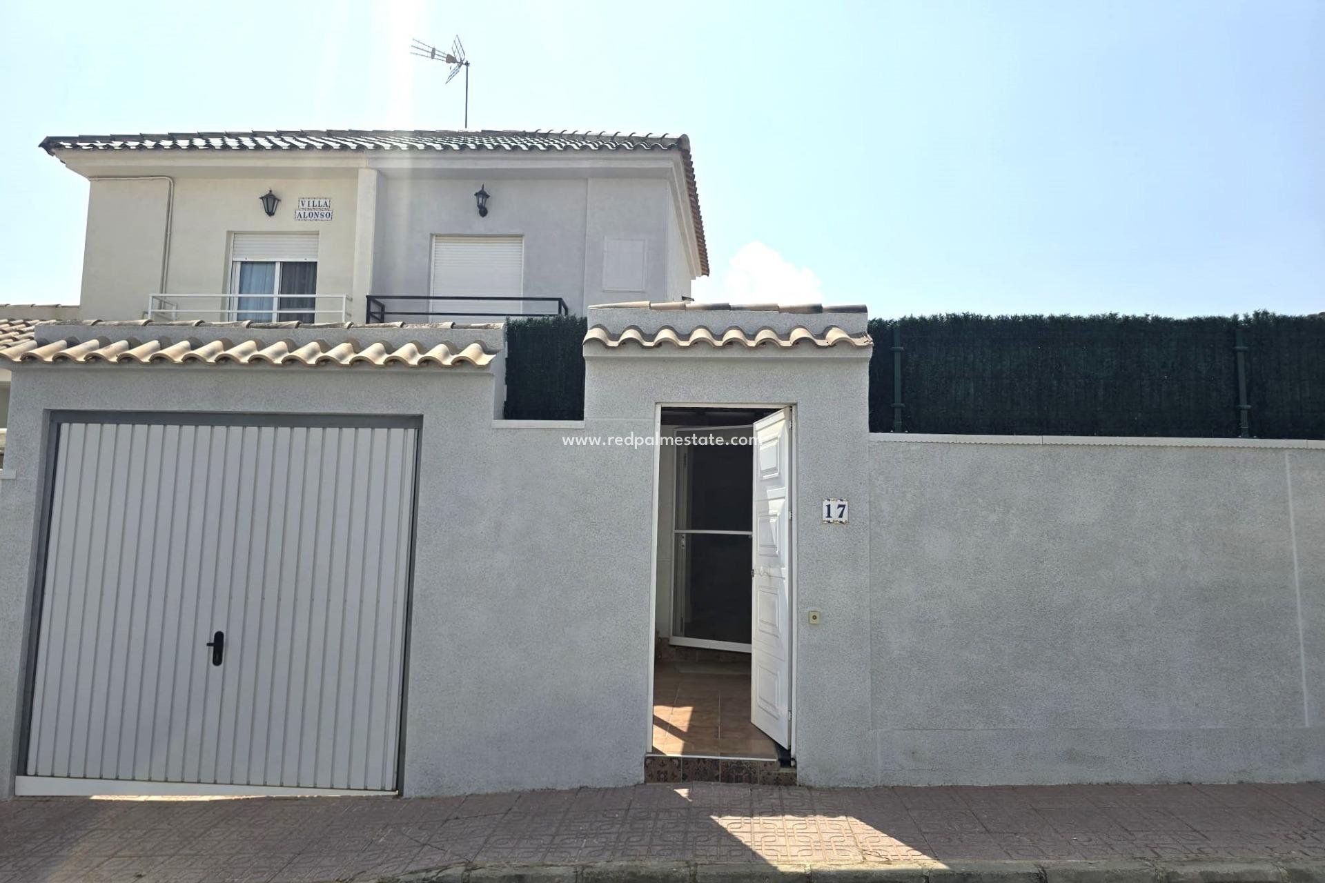Videresalg - Rekkehus -
Torrevieja - Los altos