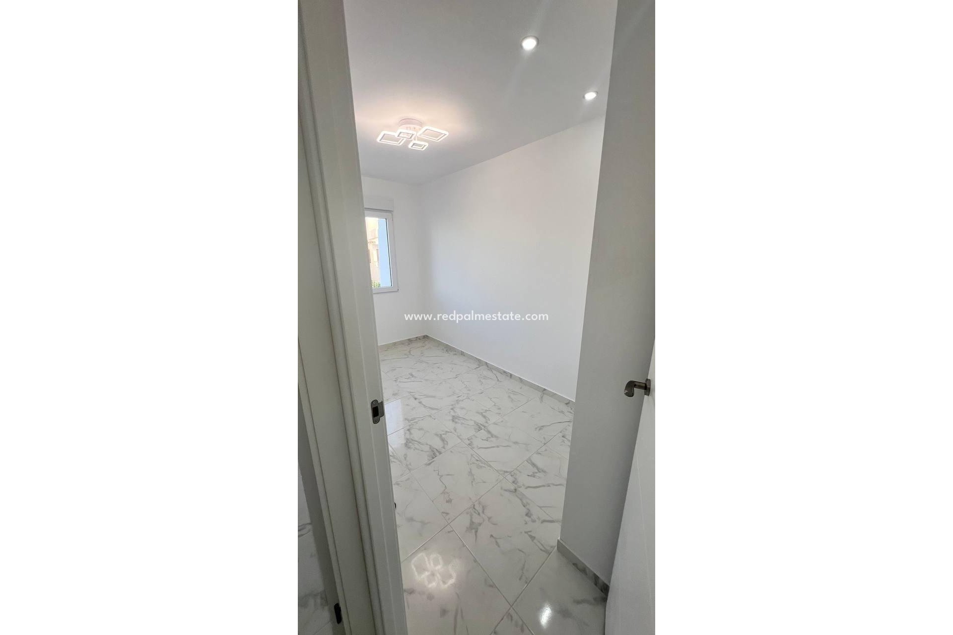 Videresalg - Rekkehus -
Torrevieja - Los balcones