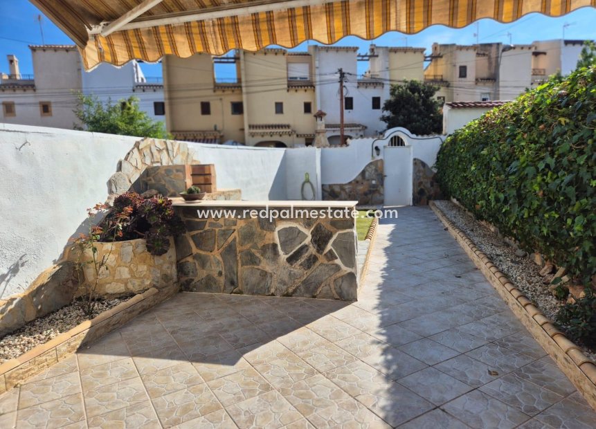 Videresalg - Rekkehus -
Torrevieja - Los balcones