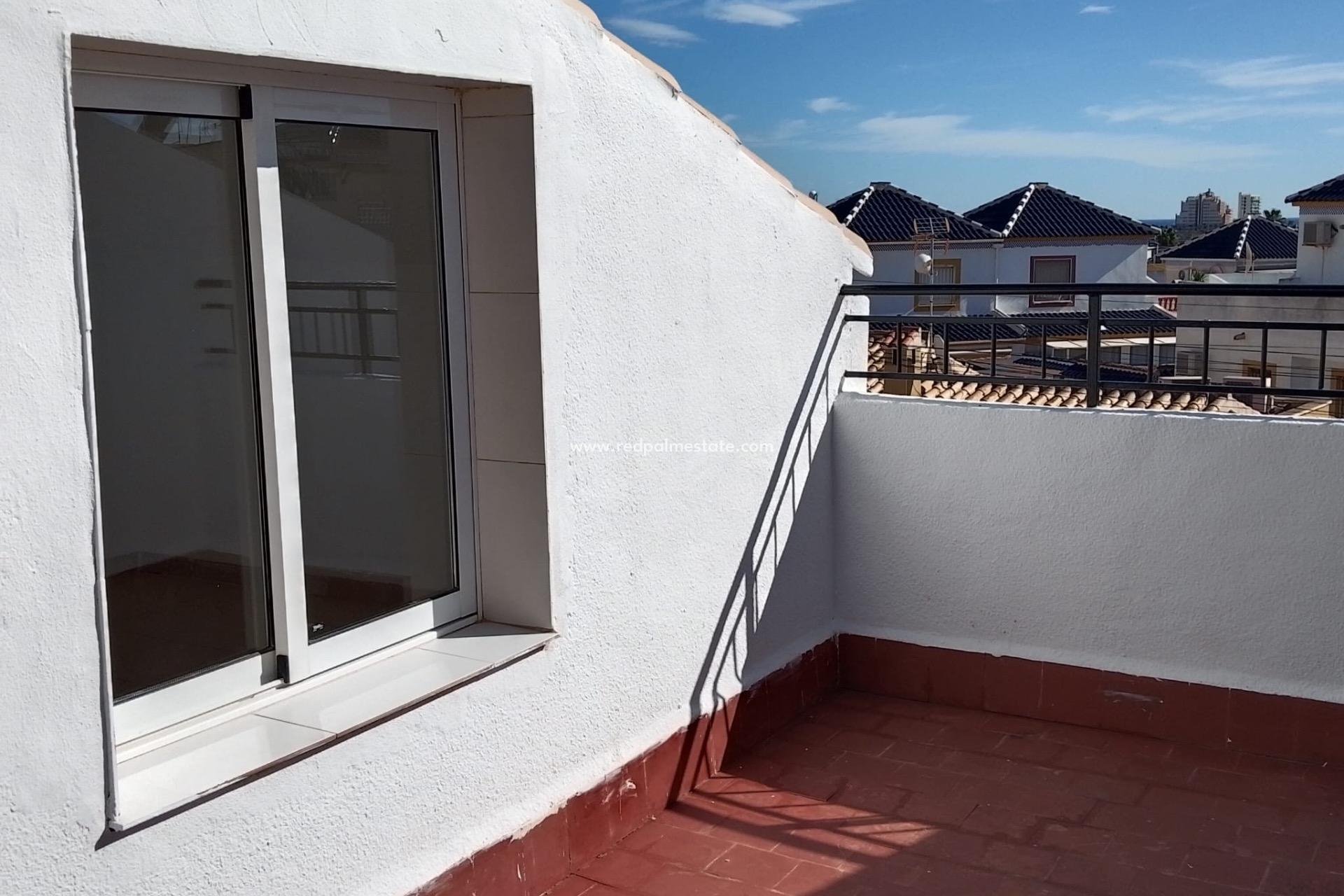 Videresalg - Rekkehus -
Torrevieja - Los balcones