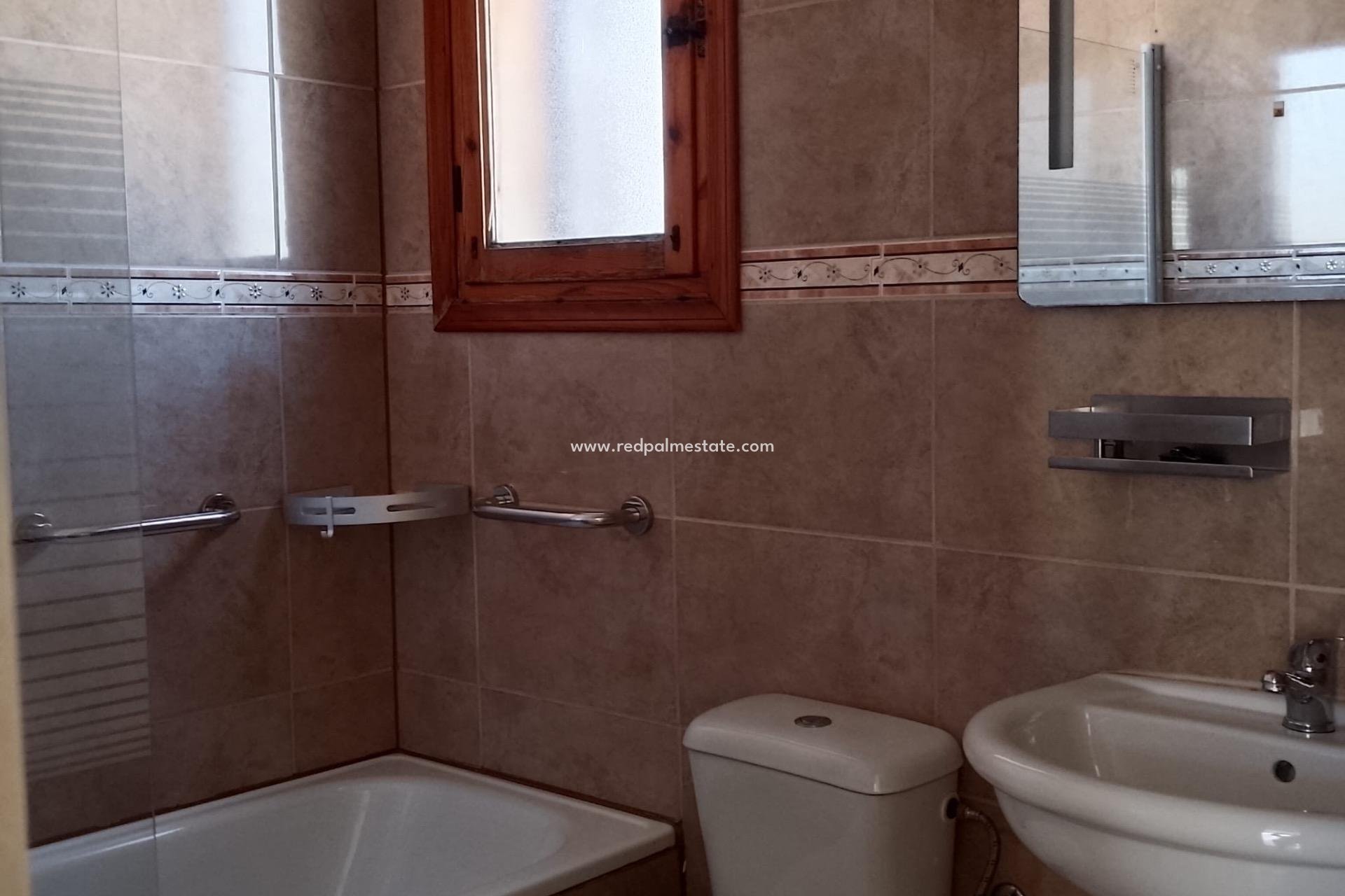 Videresalg - Rekkehus -
Torrevieja - Los balcones