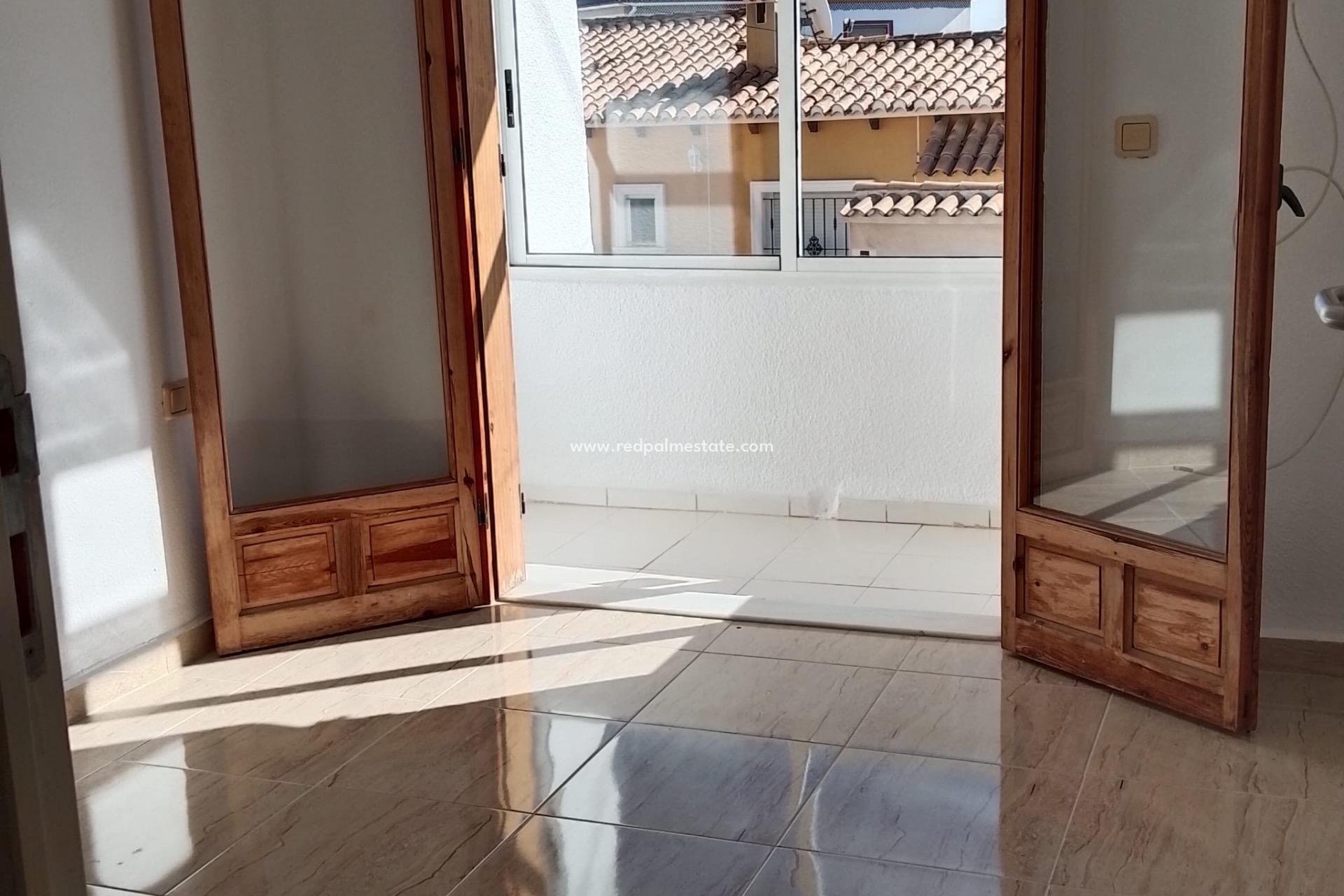 Videresalg - Rekkehus -
Torrevieja - Los balcones