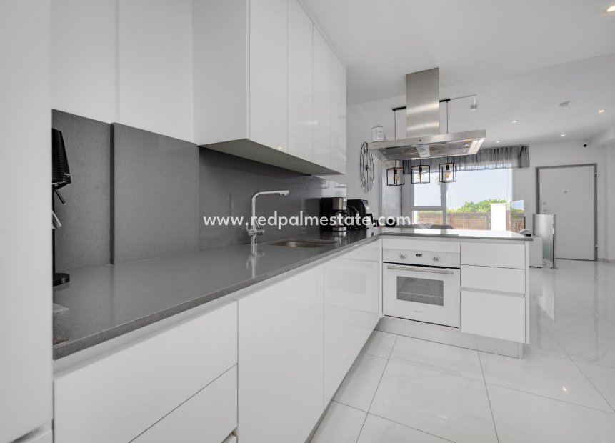 Videresalg - Rekkehus -
Torrevieja - Los balcones