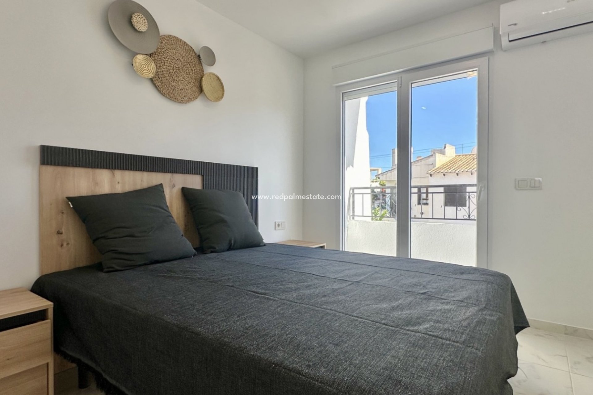 Videresalg - Rekkehus -
Torrevieja - Los balcones