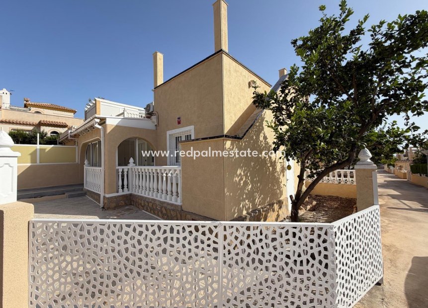 Videresalg - Rekkehus -
Torrevieja - Miramar - Torre Del Moro