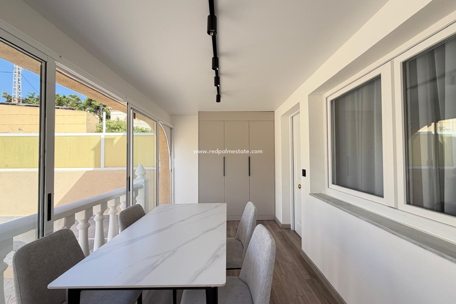 Videresalg - Rekkehus -
Torrevieja - Miramar - Torre Del Moro