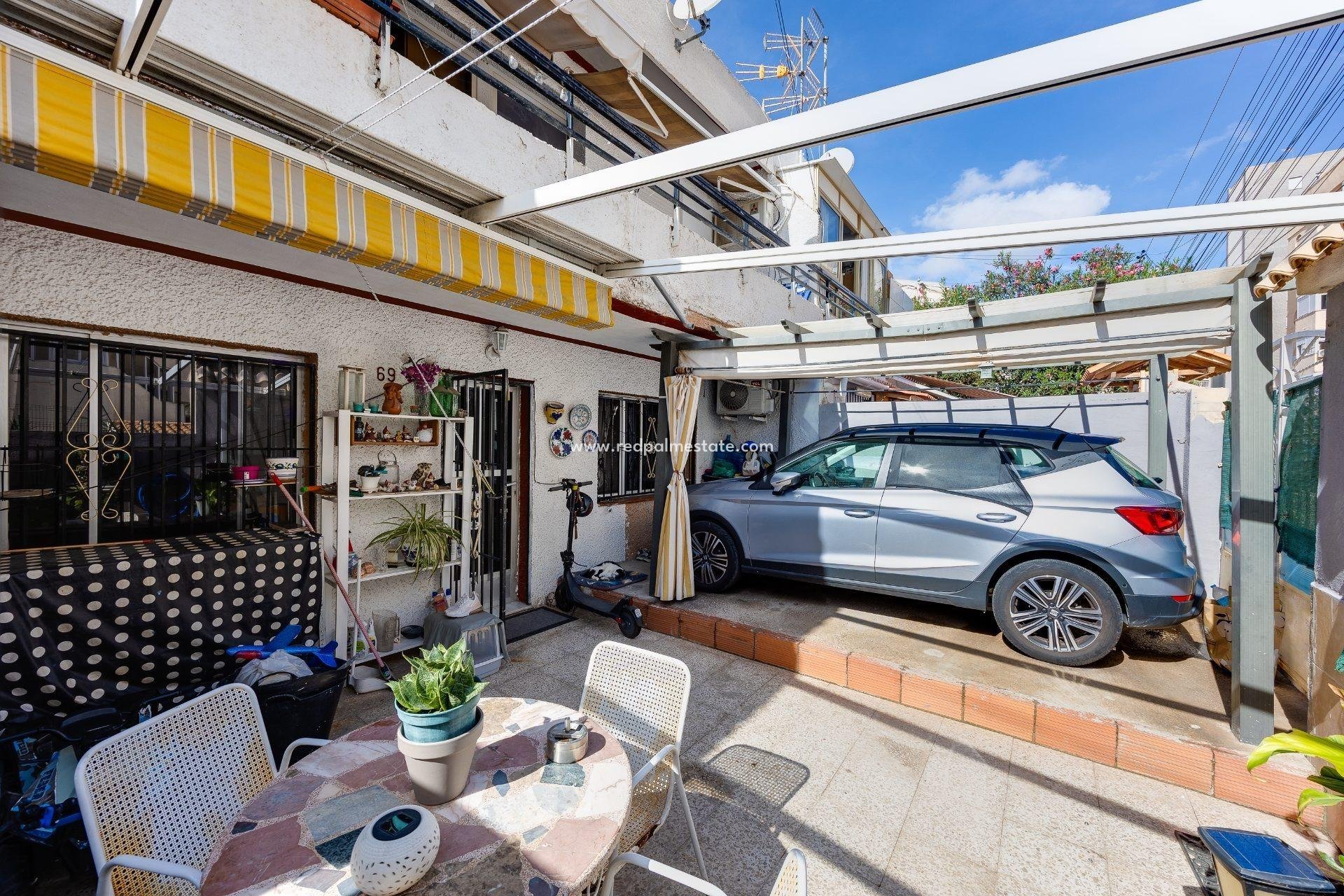 Videresalg - Rekkehus -
Torrevieja - Nueva Torrevieja - Aguas Nuevas