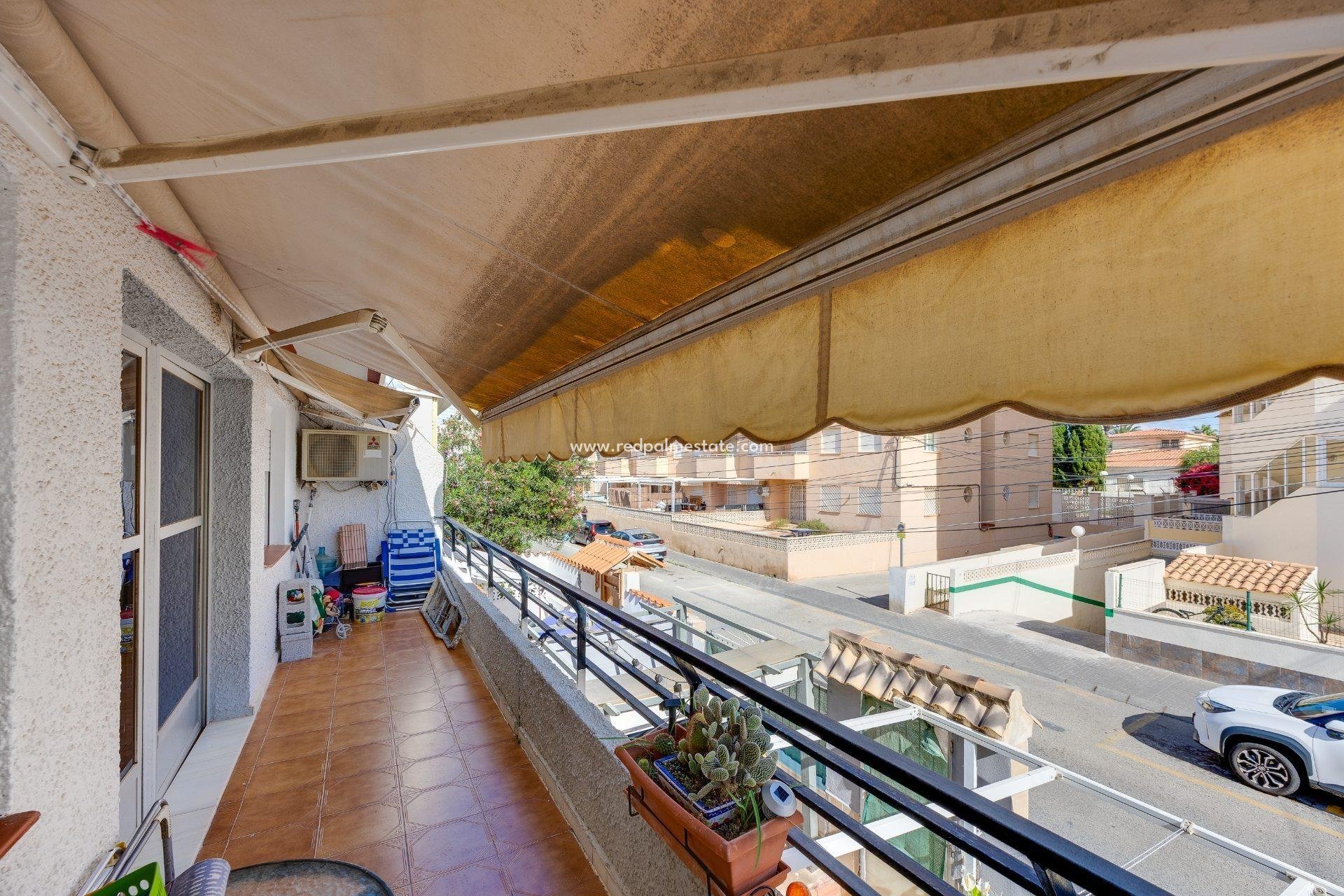 Videresalg - Rekkehus -
Torrevieja - Nueva Torrevieja - Aguas Nuevas