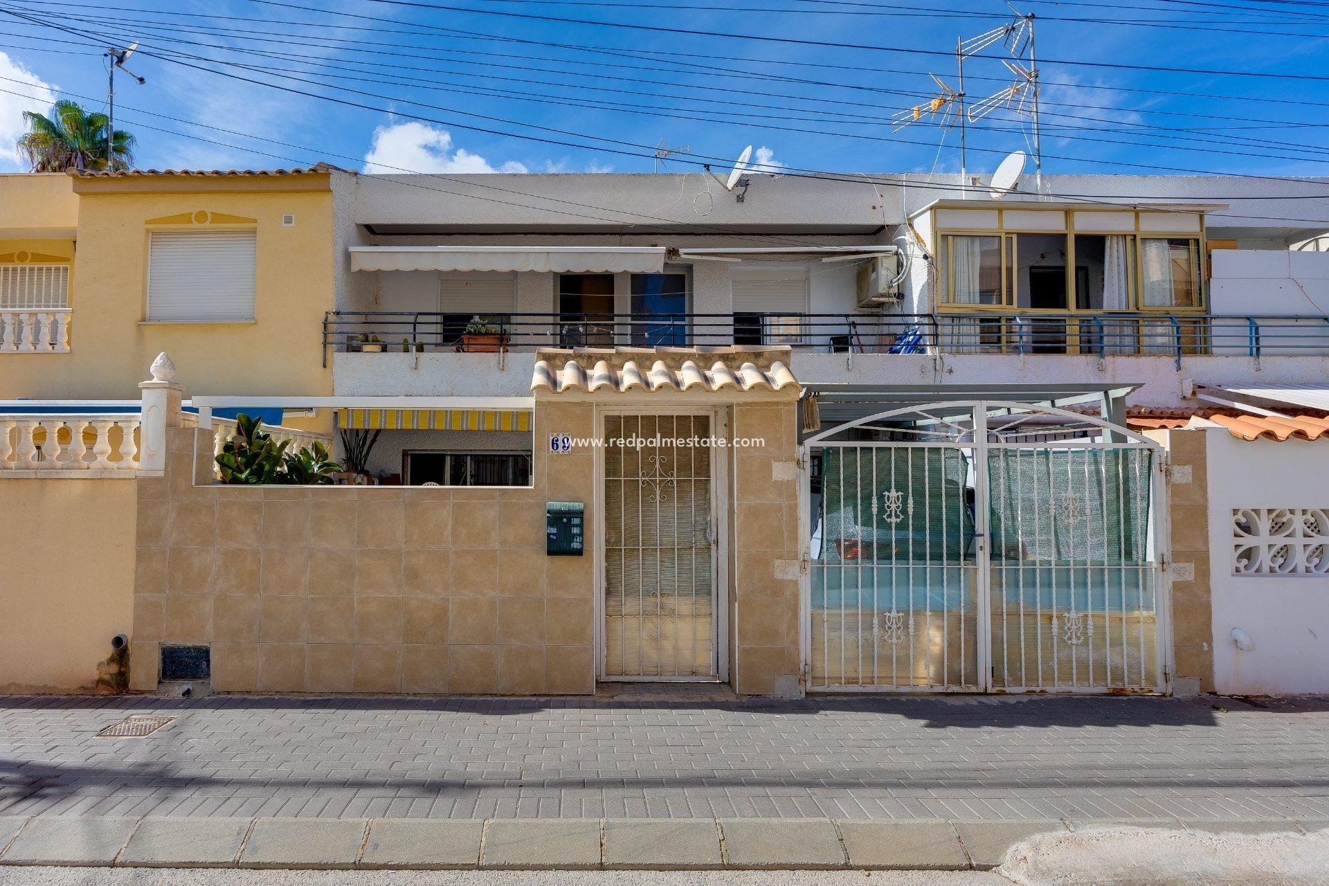 Videresalg - Rekkehus -
Torrevieja - Nueva Torrevieja - Aguas Nuevas