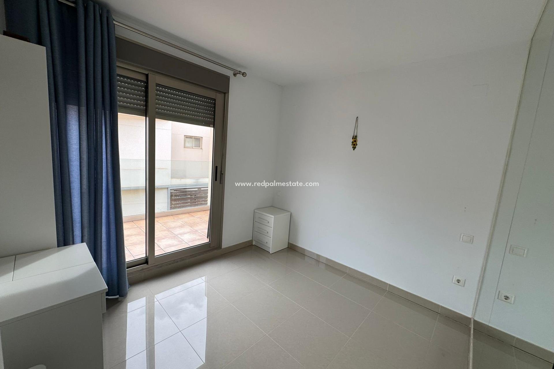 Videresalg - Rekkehus -
Torrevieja - Punta prima