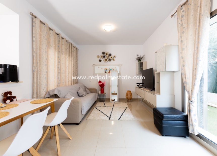 Videresalg - Rekkehus -
Torrevieja - Punta prima