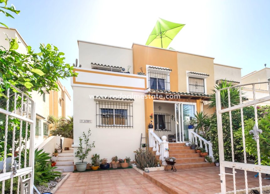 Videresalg - Rekkehus -
Torrevieja - Res Valle de los pinos