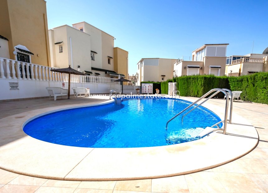 Videresalg - Rekkehus -
Torrevieja - Res Valle de los pinos