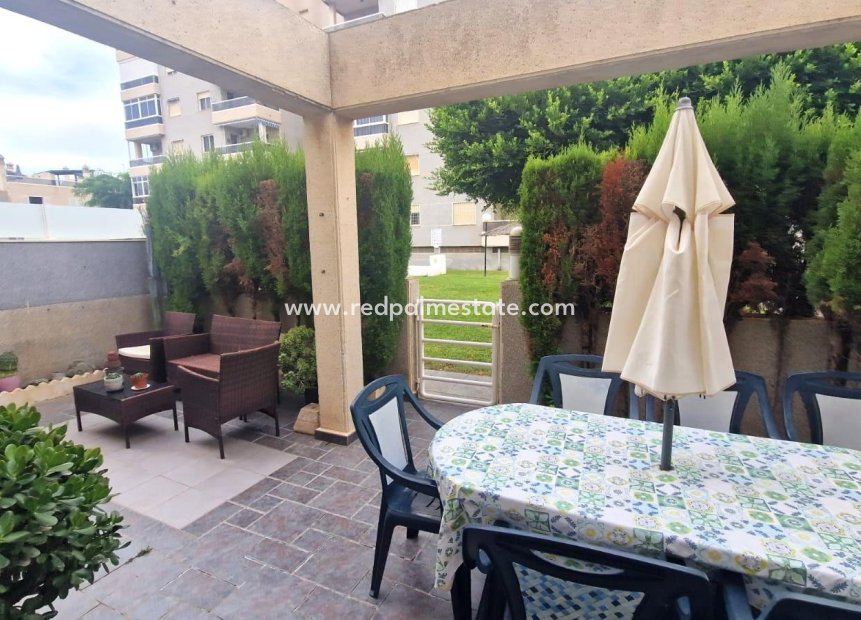 Videresalg - Rekkehus -
Torrevieja - Torreblanca
