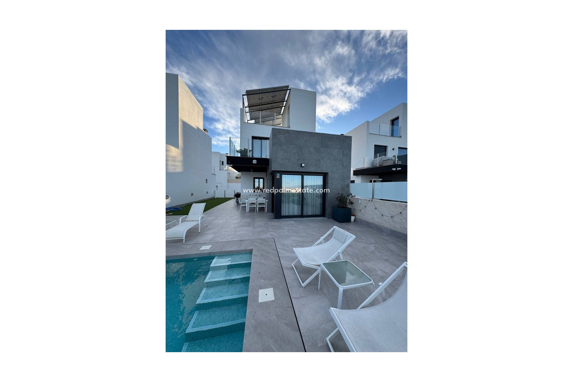 Videresalg - Rekkehus -
Torrevieja