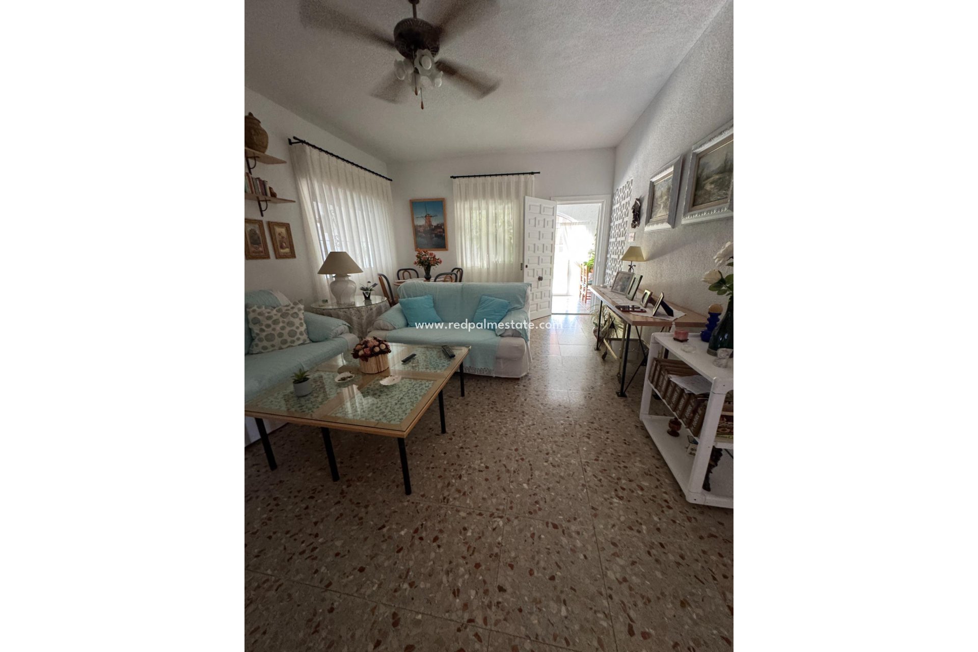 Videresalg - Villa -
Albatera - Partida Lomas