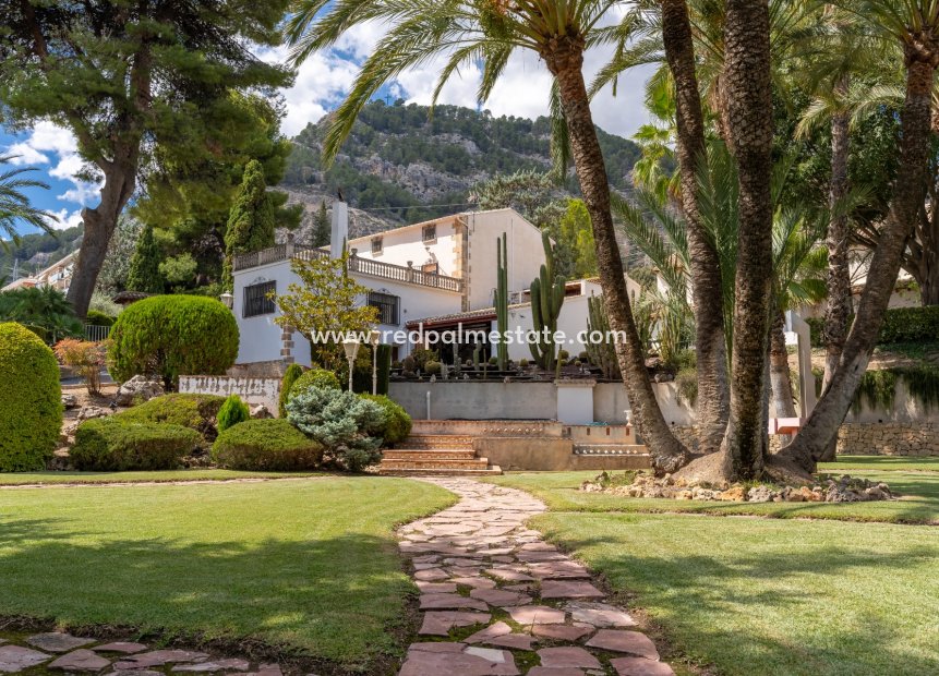 Videresalg - Villa -
Alcoy - Inland