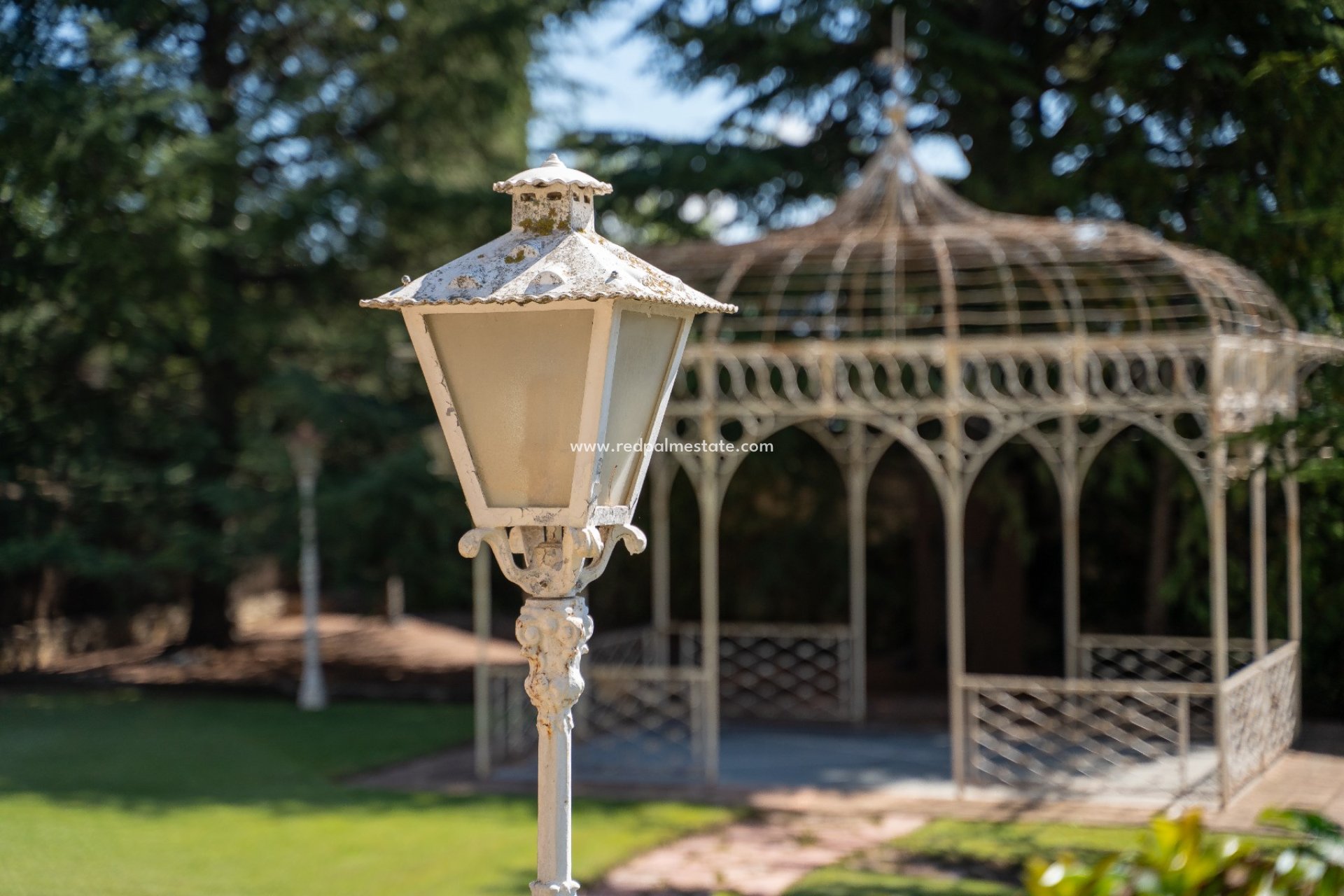 Videresalg - Villa -
Alcoy - Inland