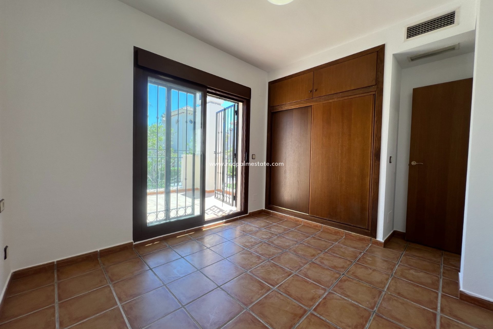 Videresalg - Villa -
Algorfa - Inland