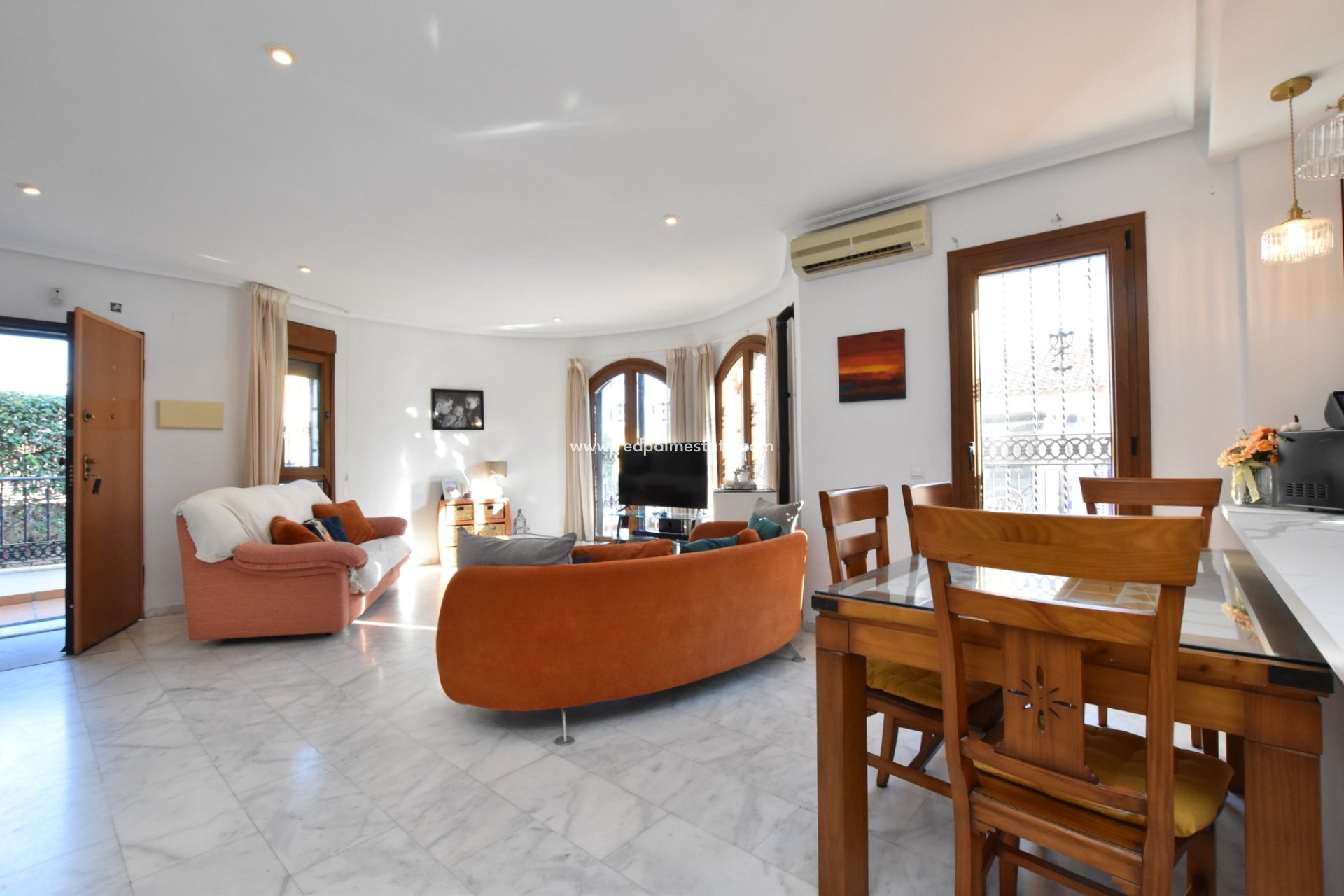 Videresalg - Villa -
Algorfa - Inland