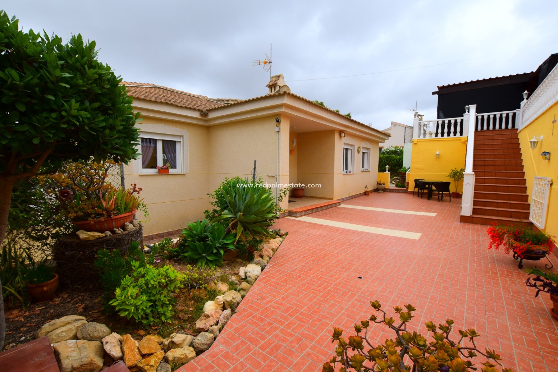 Videresalg - Villa -
Algorfa - Inland