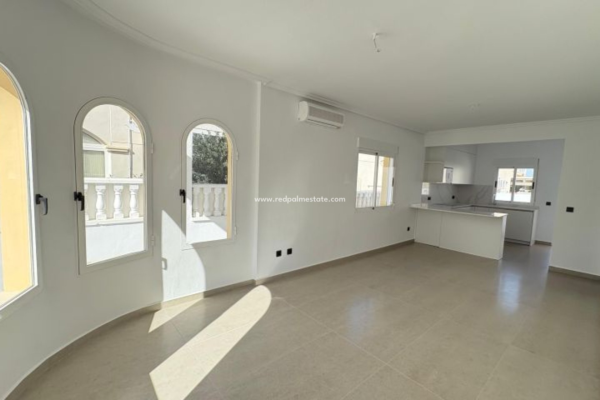 Videresalg - Villa -
Algorfa - Inland