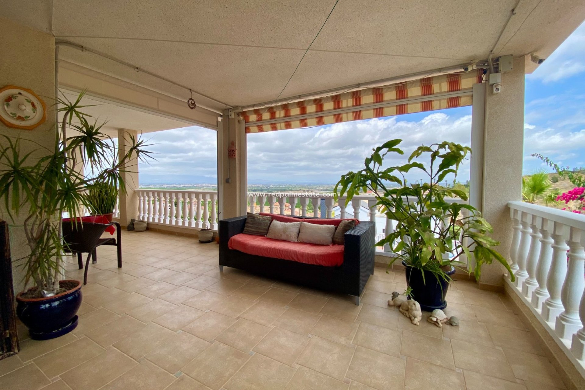 Videresalg - Villa -
Algorfa - Lomas De La Juliana