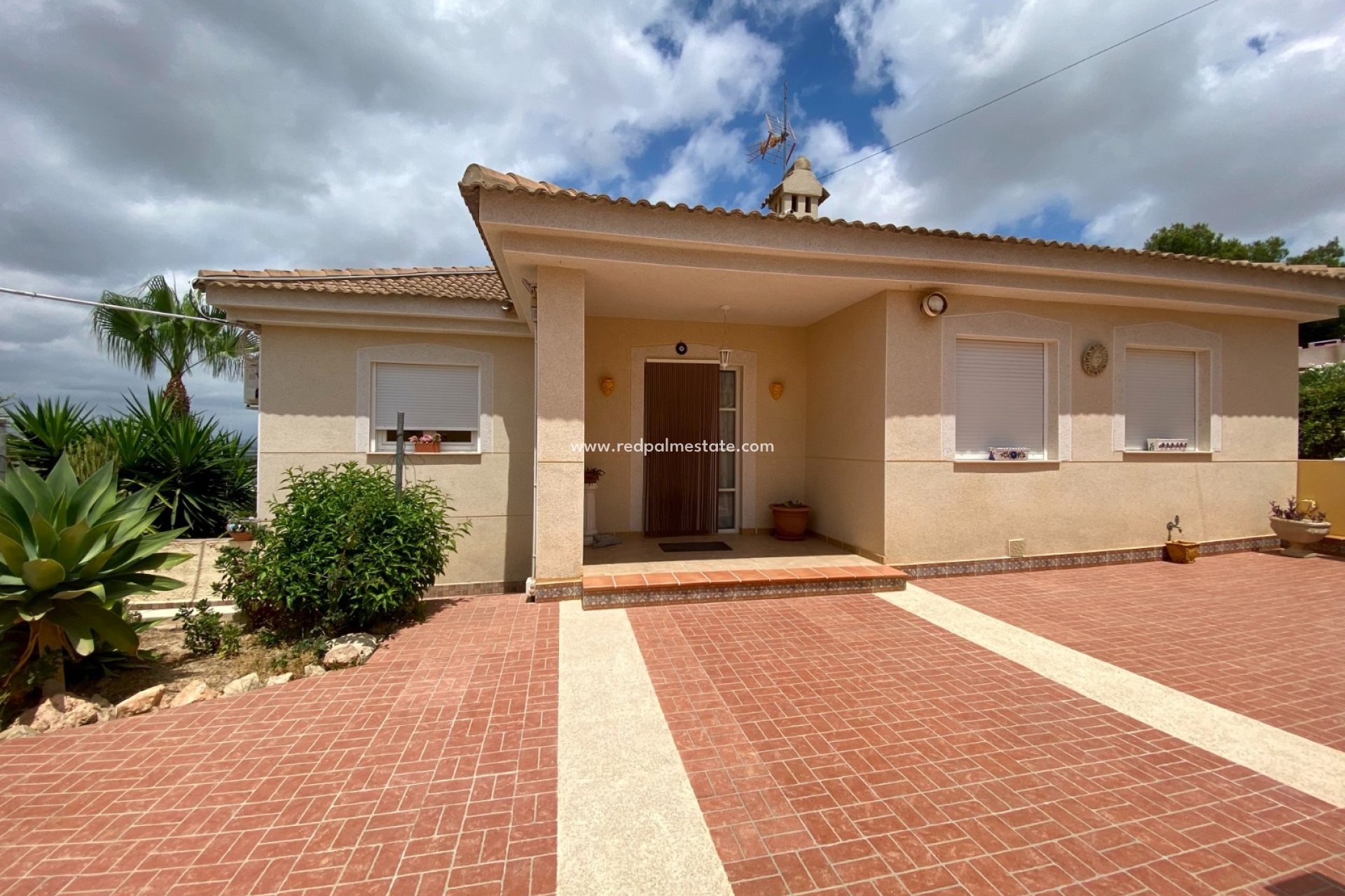 Videresalg - Villa -
Algorfa - Lomas De La Juliana