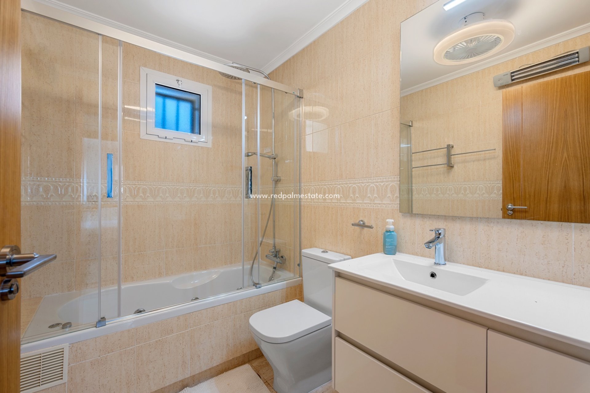 Videresalg - Villa -
Algorfa - Lomas De La Juliana