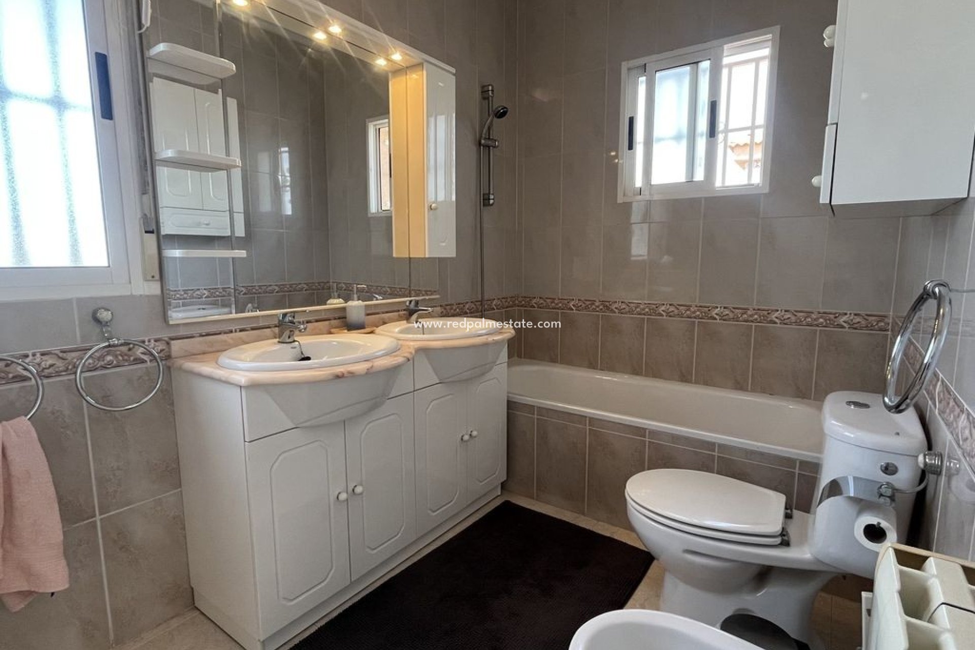 Videresalg - Villa -
Algorfa - Montemar