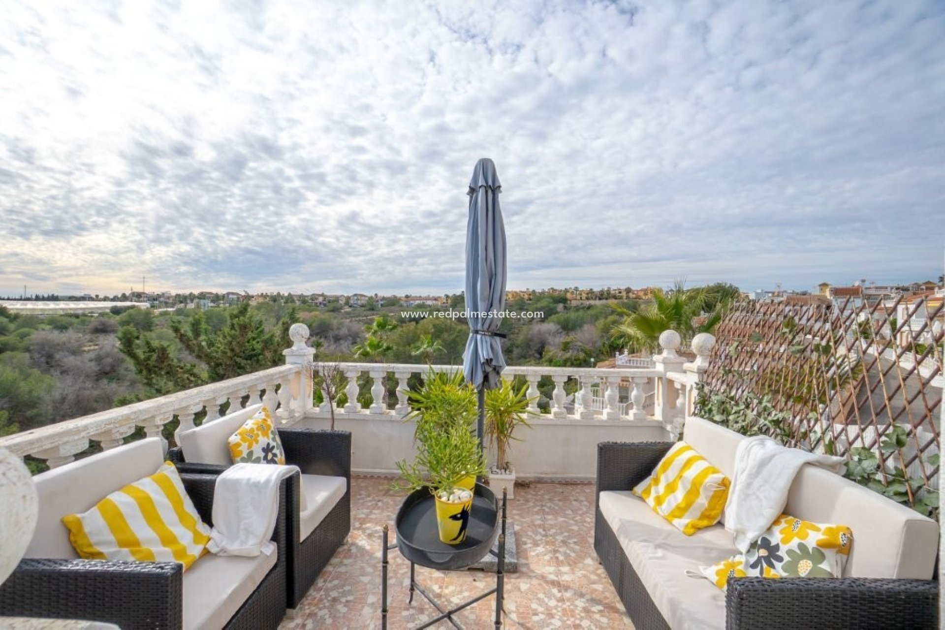 Videresalg - Villa -
Algorfa - Montemar