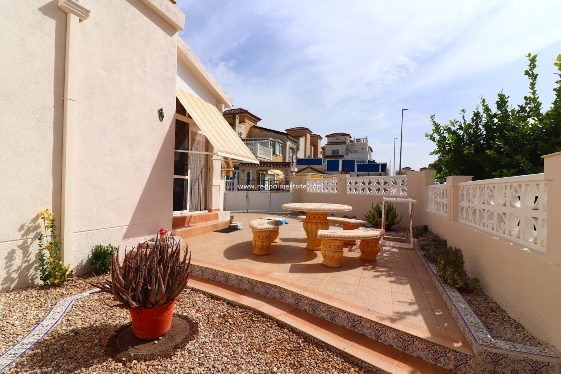 Videresalg - Villa -
Algorfa