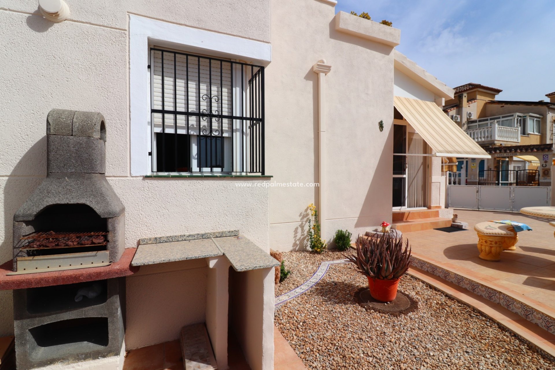 Videresalg - Villa -
Algorfa