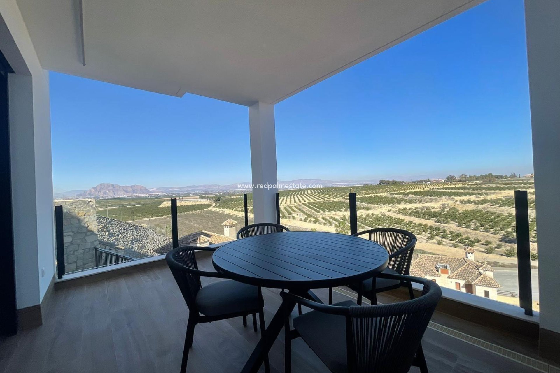 Videresalg - Villa -
Algorfa