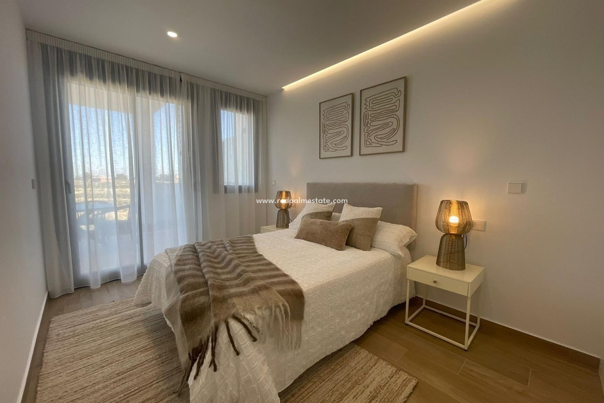 Videresalg - Villa -
Algorfa