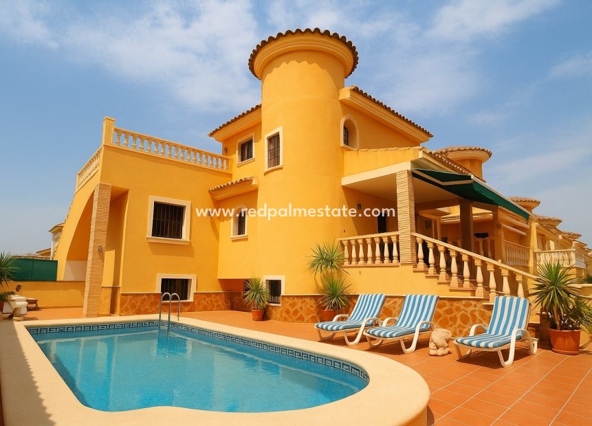 Videresalg - Villa -
Algorfa