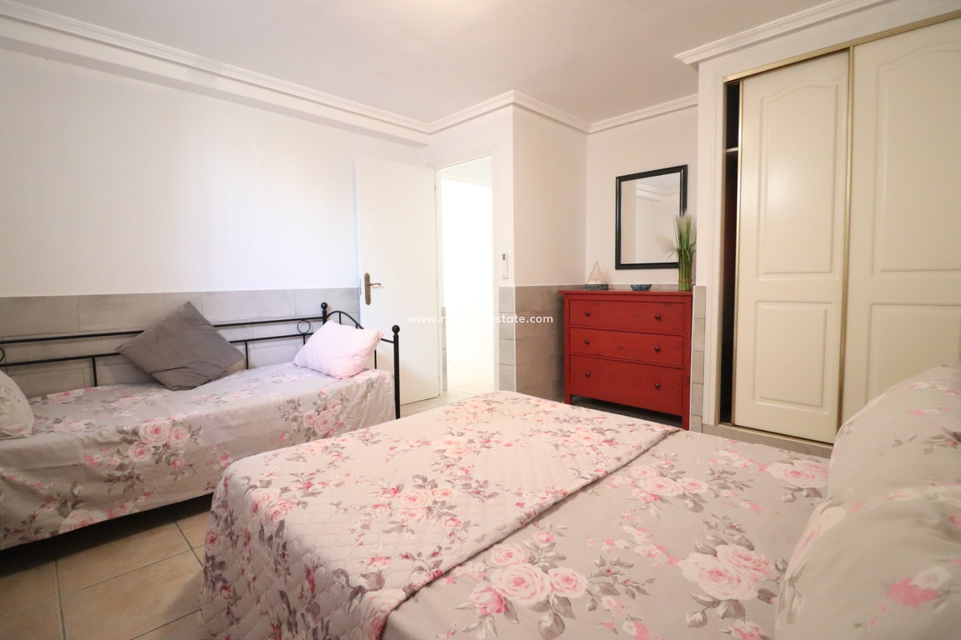 Videresalg - Villa -
Algorfa