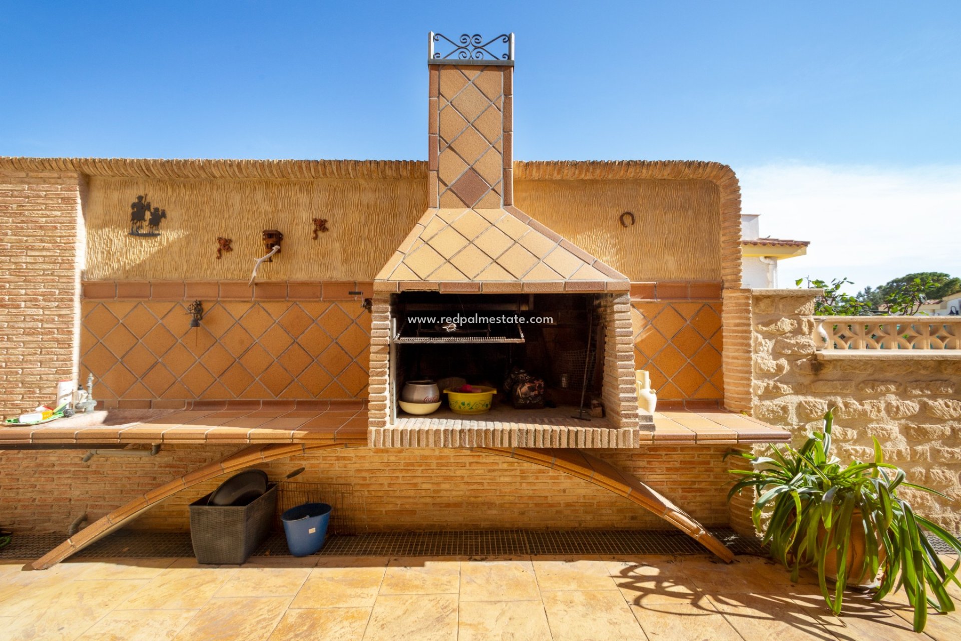 Videresalg - Villa -
Alicante - Inland