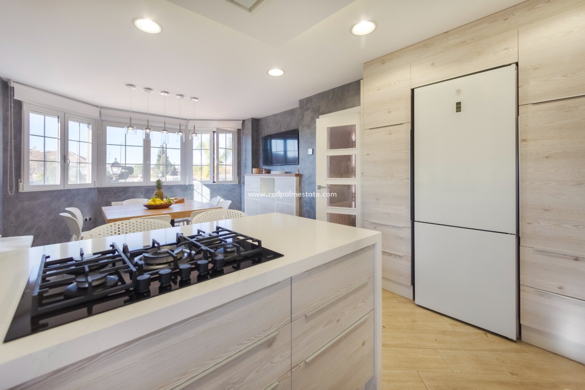 Videresalg - Villa -
Alicante - Inland