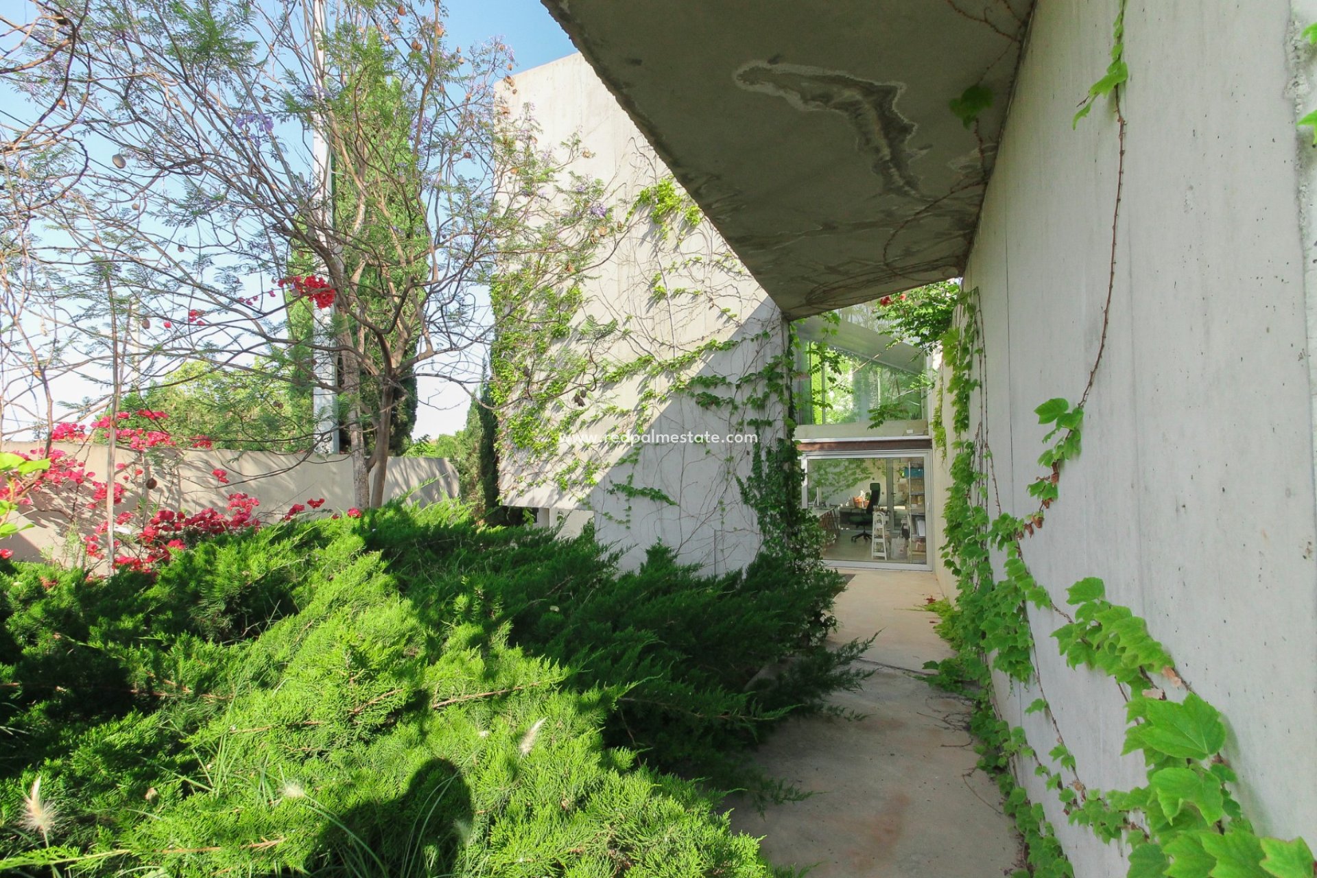 Videresalg - Villa -
Alicante - Inland