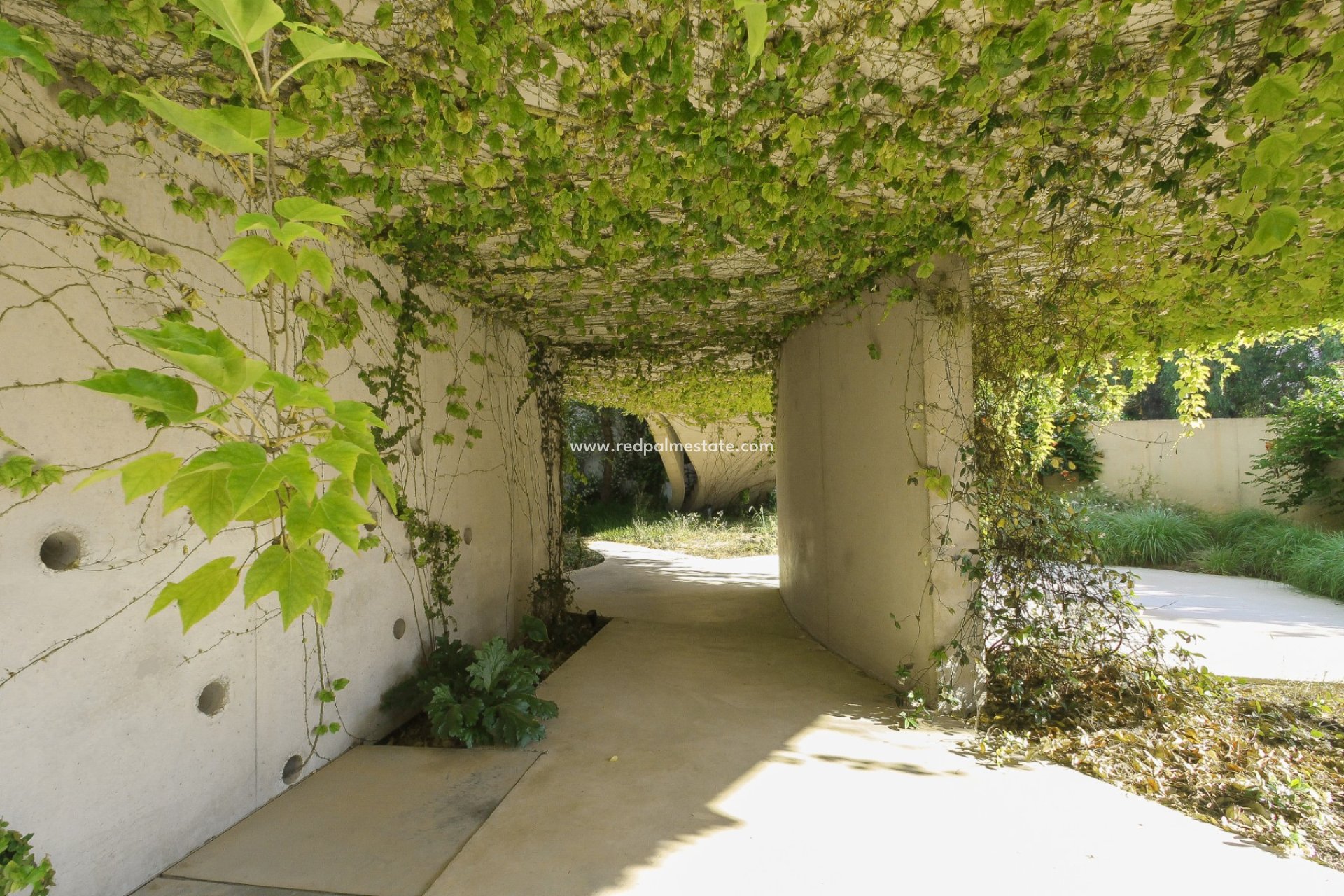 Videresalg - Villa -
Alicante - Inland