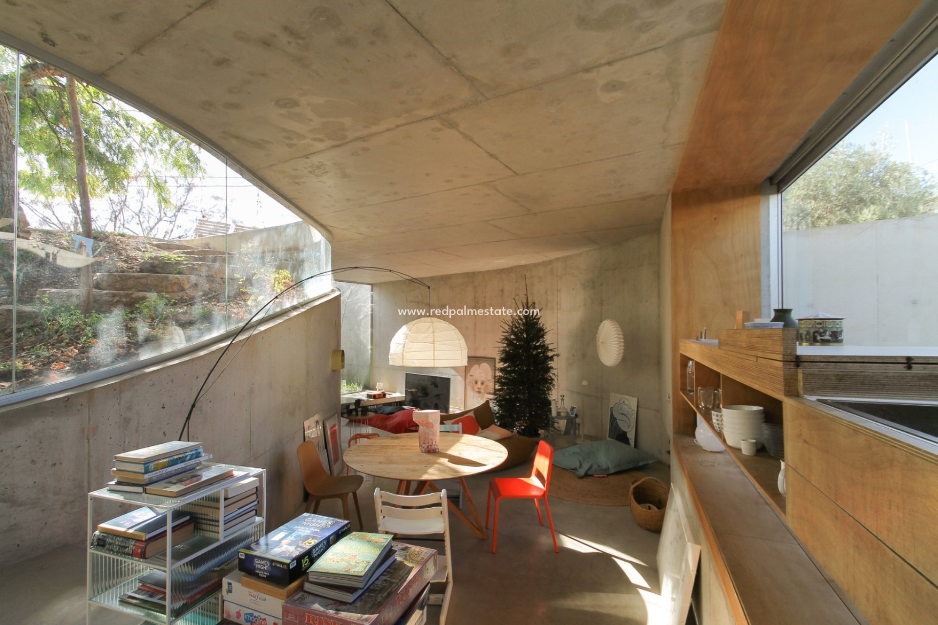 Videresalg - Villa -
Alicante - Inland